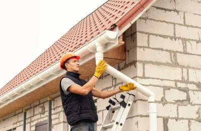Pose et remplacement de gouttières à Dettwiller