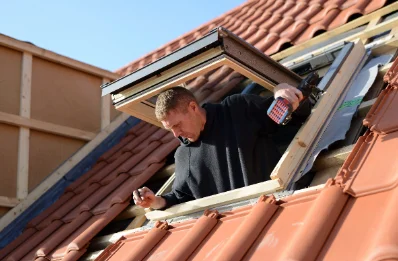 Pose de fenêtres de toit Velux à Dettwiller